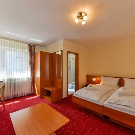 Kirchhain Hotel Hessischer Hof מראה חיצוני תמונה