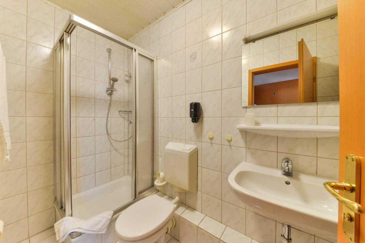 Kirchhain Hotel Hessischer Hof מראה חיצוני תמונה