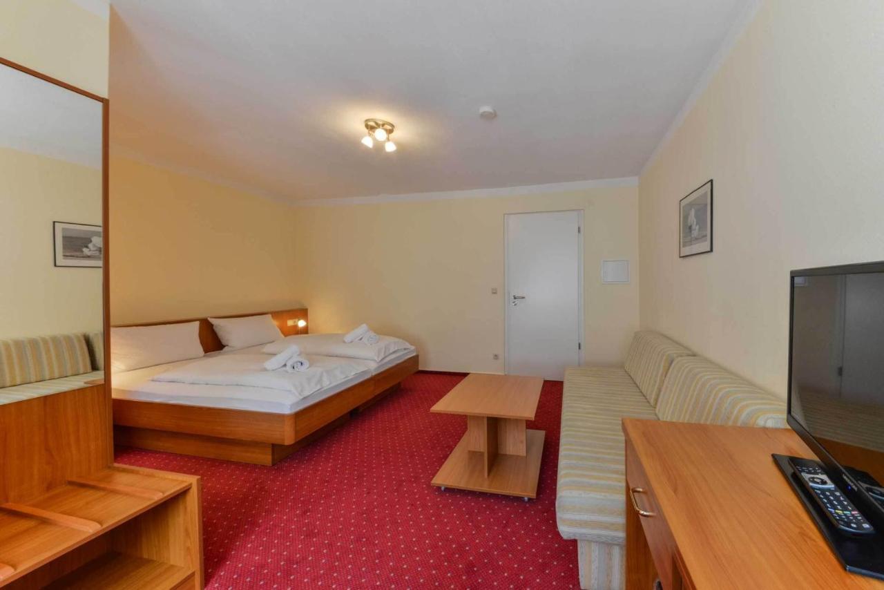 Kirchhain Hotel Hessischer Hof מראה חיצוני תמונה